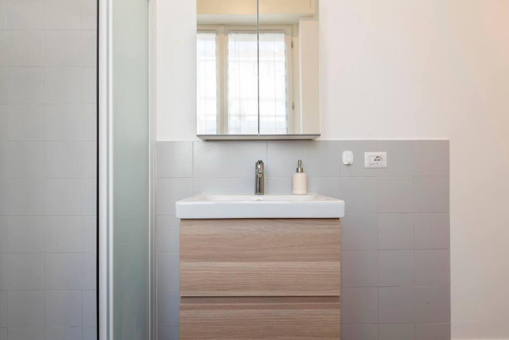 Loft In Zona Buonarroti Apartment Milan Bagian luar foto