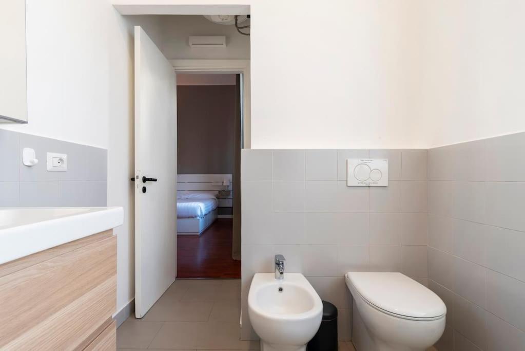 Loft In Zona Buonarroti Apartment Milan Bagian luar foto